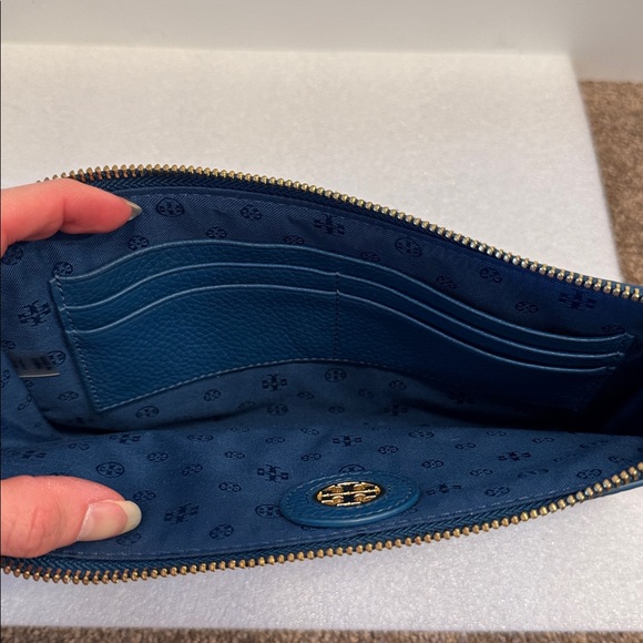 Tory Burch Royal Blue pebbled leather Crossbody Bag - Picture 6 of 7